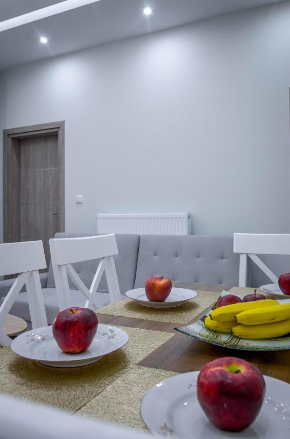 Renovated 2Bd House Close To Pireus Port Bagian luar foto