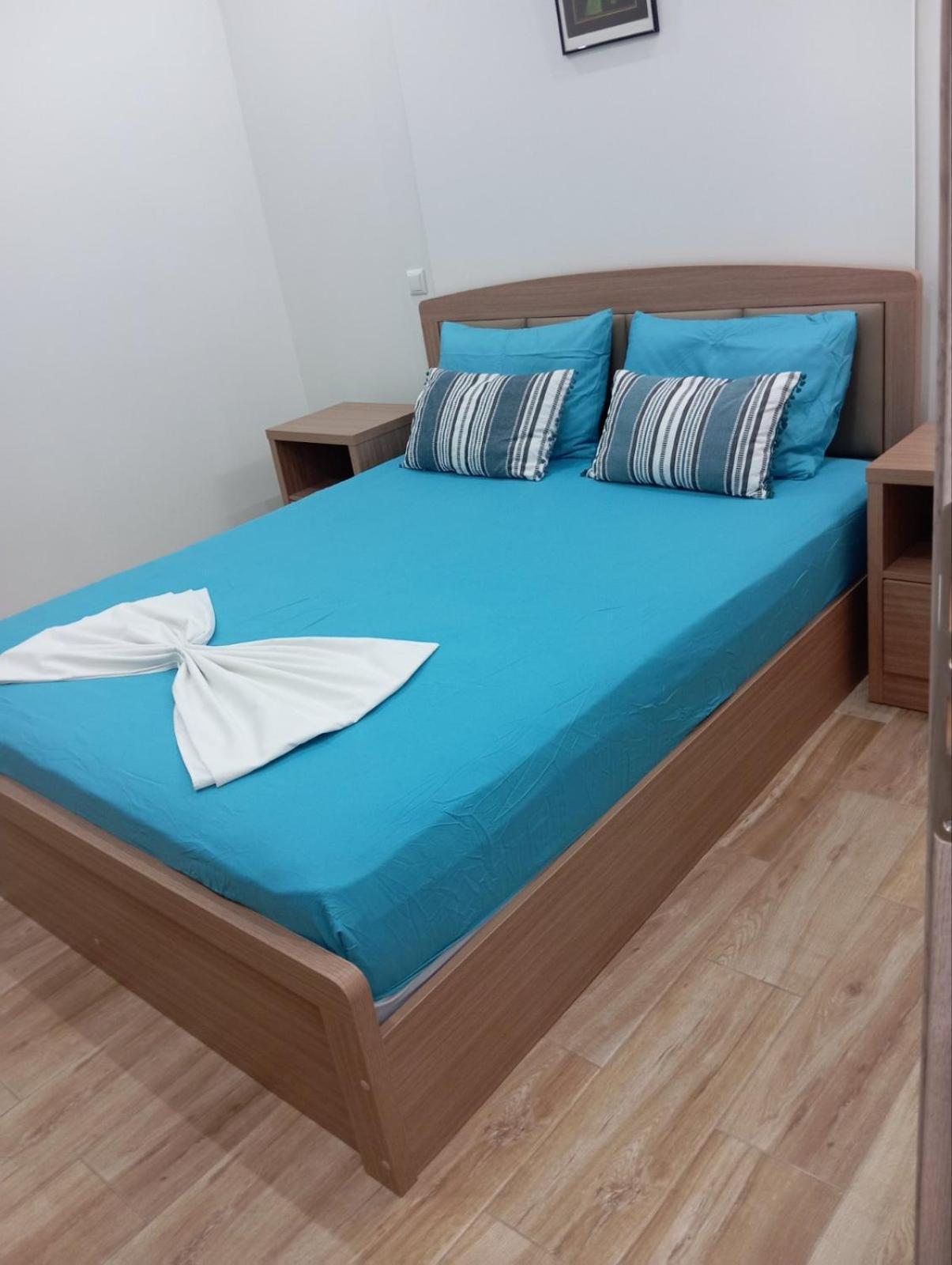 Renovated 2Bd House Close To Pireus Port Bagian luar foto